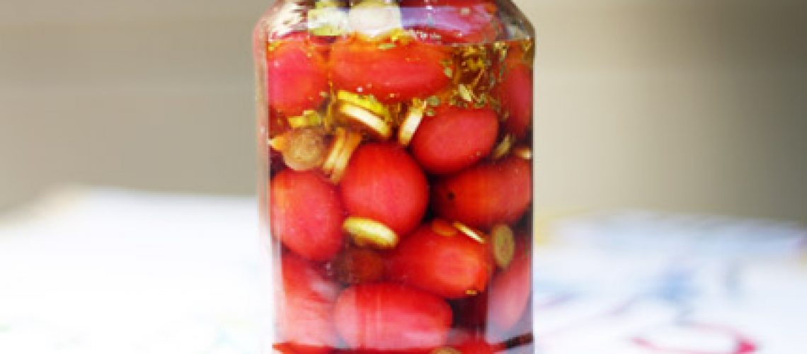 jar pickled tomato